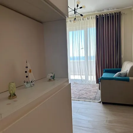 3 Diamonds Apartment, Drymades, Gjileke, Palase