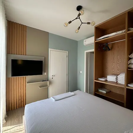3 Diamonds Apartment, Drymades, Gjileke, Palase