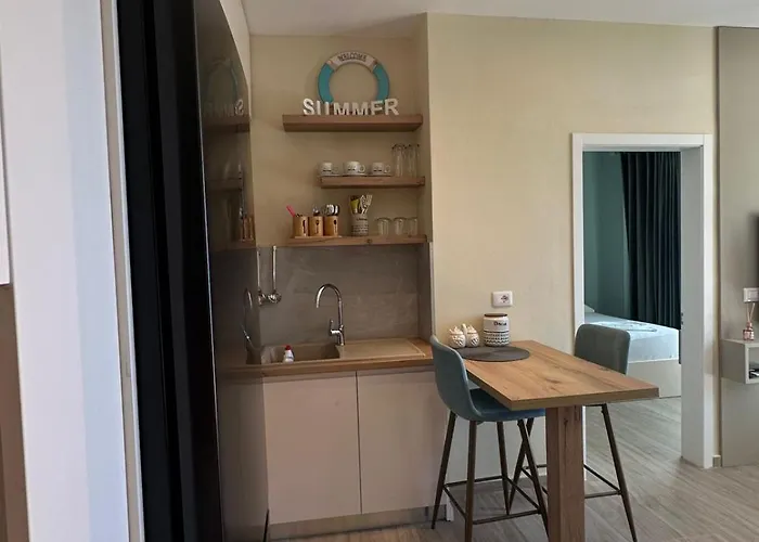 Апартаменты 3 Diamonds Apartment, Drymades, Gjileke, Palase